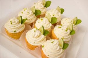 3 Important Rules to Make Baked Goods with Bakery Trays