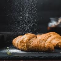 3 Tips To Keep Your Baked Goods Fresh While Shipping