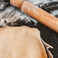 5 Signs It's Time to Replace Your Plastic Tray Sets