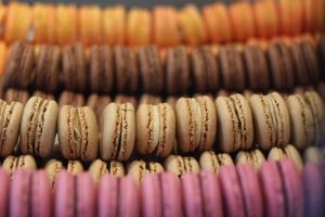 Choosing The Right Plastic Tray For Your Bakery