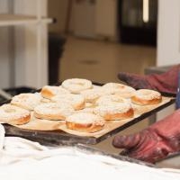 Decorating Ideas Using Plastic Baking Trays