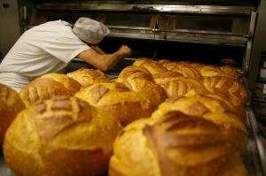 Investing in Baking Racks, Trays, and Supply